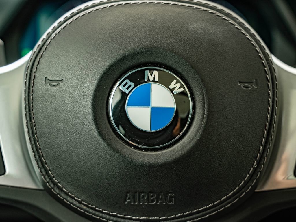 Used 2023 Manhattan Green Metallic BMW xDrive40i image 21