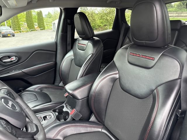 Used 2022 Bright White Clearcoat Jeep Trailhawk image 17