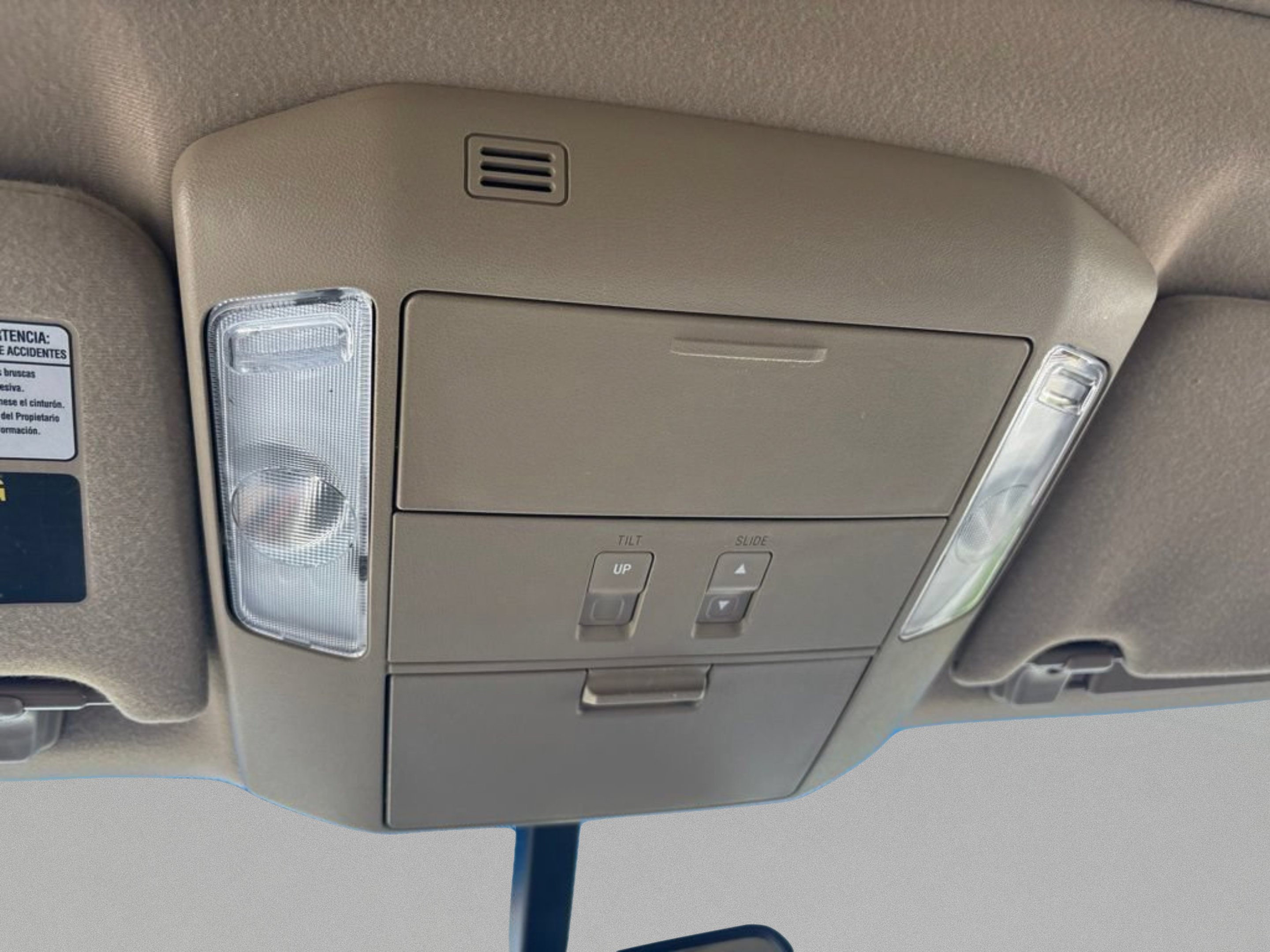 Used 2016 Blizzard Pearl Toyota Platinum image 24