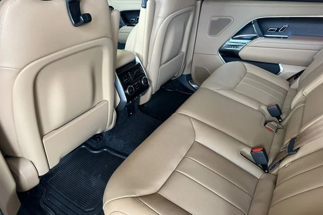 New 2026 Fuji White Land Rover SE image 11