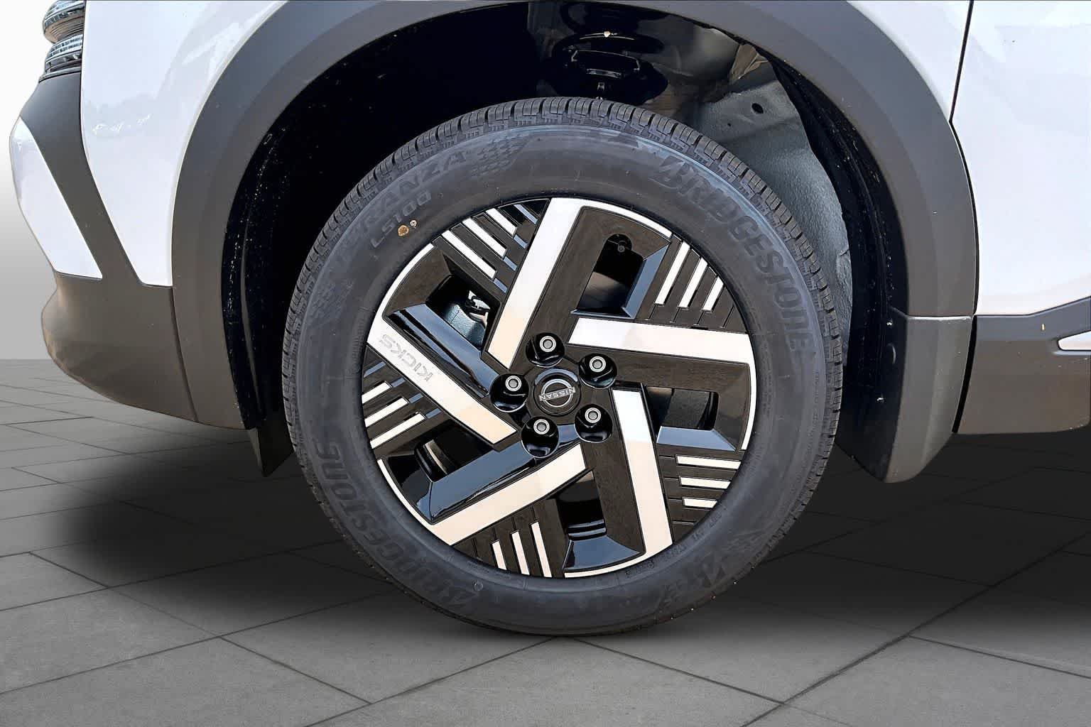 New 2026 Fresh Powder Nissan SV image 9