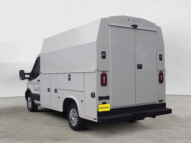 New 2024 Oxford White Ford Base image 3
