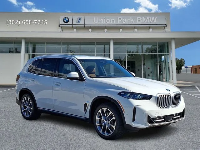 New 2026 Alpine White BMW xDrive50e image 3