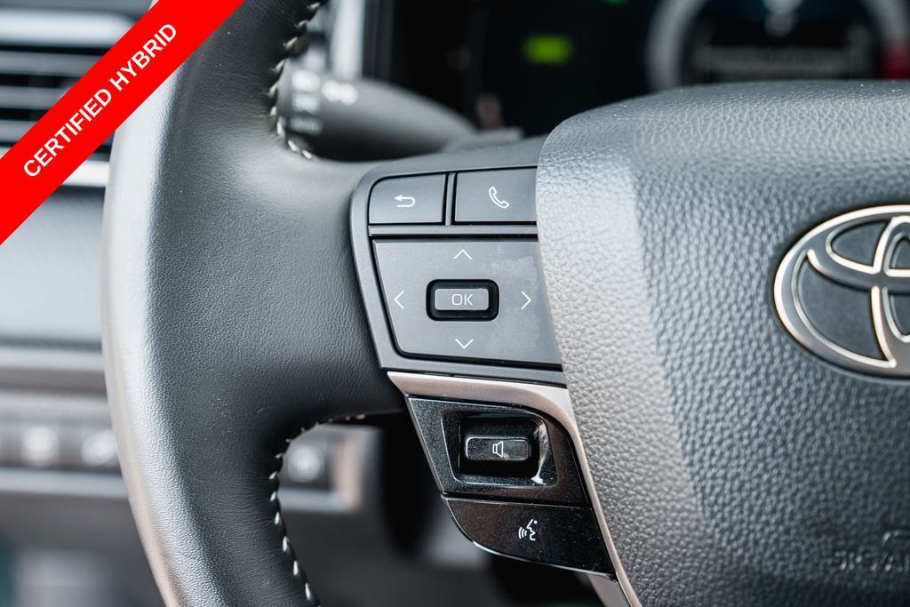 Used 2025 Ocean Toyota SE image 15