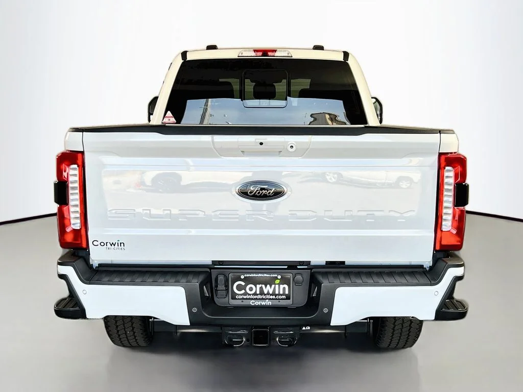 New 2026 Star White Metallic Tri-Coat Ford Lariat image 14