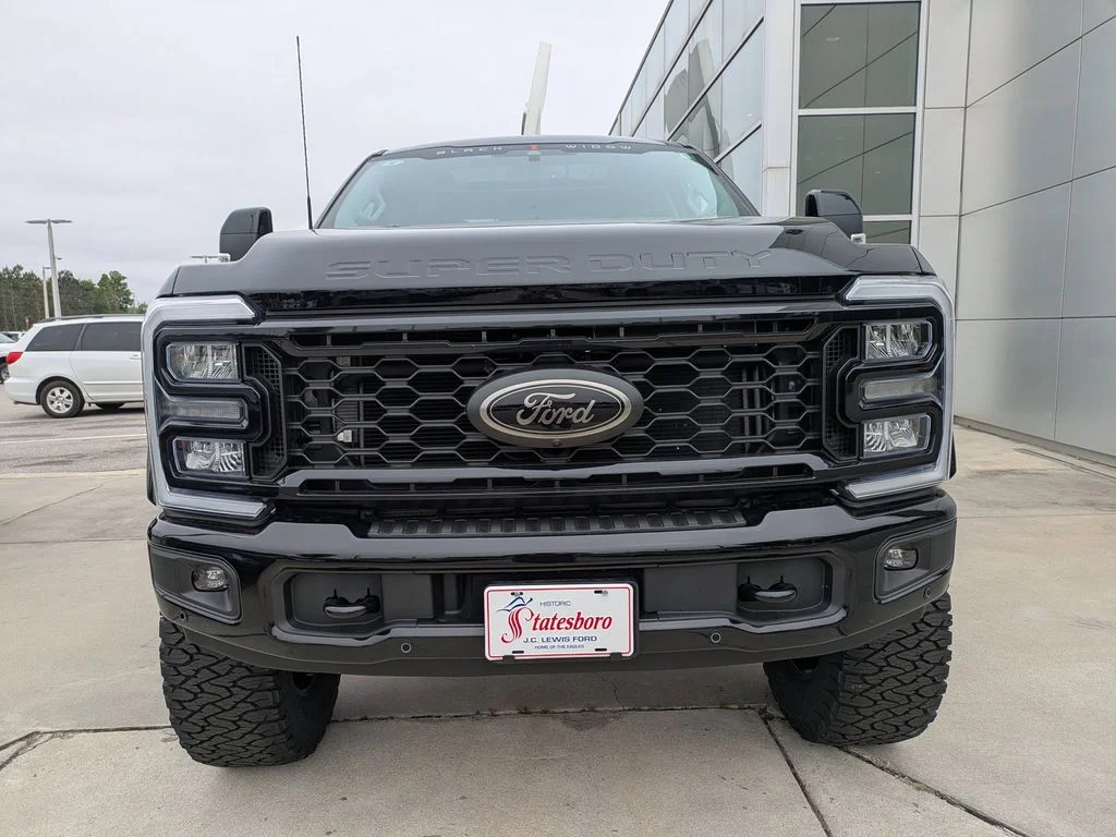 New 2026 Agate Black Metallic Ford Lariat image 8