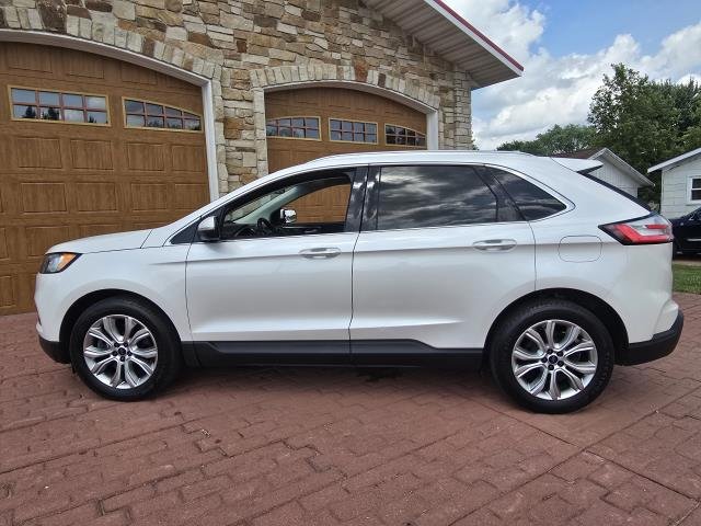Used 2019 White Platinum Metallic Tri-Coat FORD TITANIUM image 6