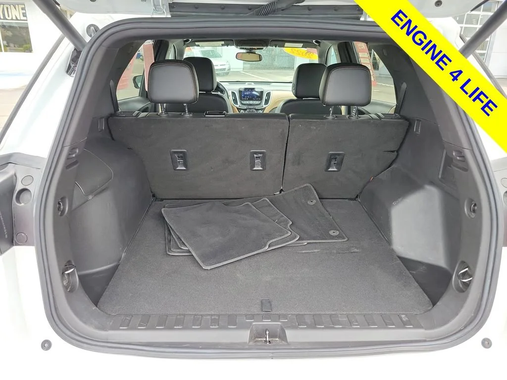 Used 2022 Summit White Chevrolet Premier image 25