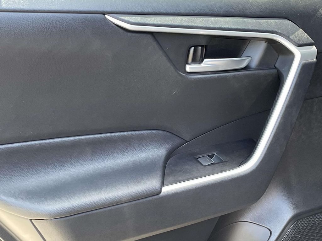 Used 2025 Black Toyota XLE Premium image 11