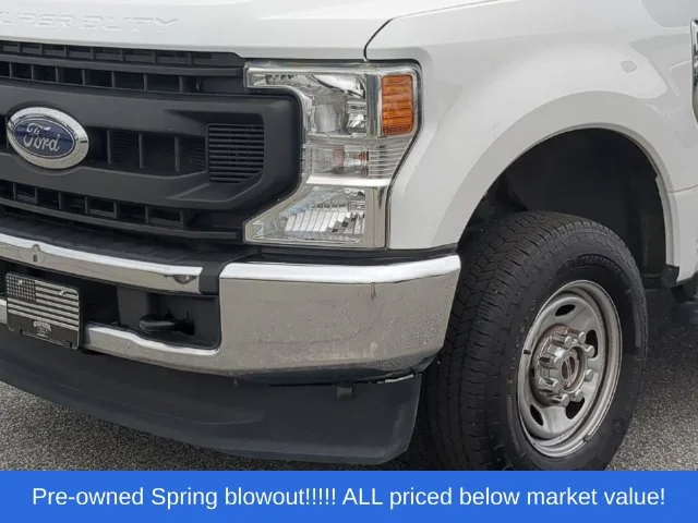 Used 2021 White Ford XL image 17