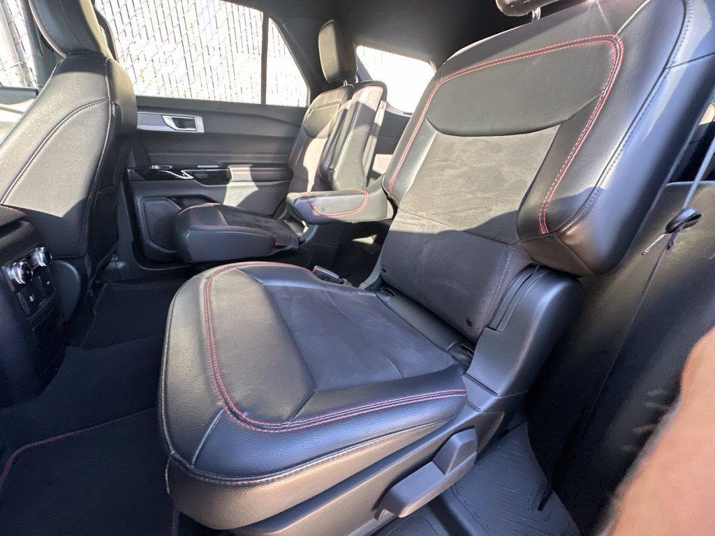 Used 2023 Black Ford ST-Line image 12