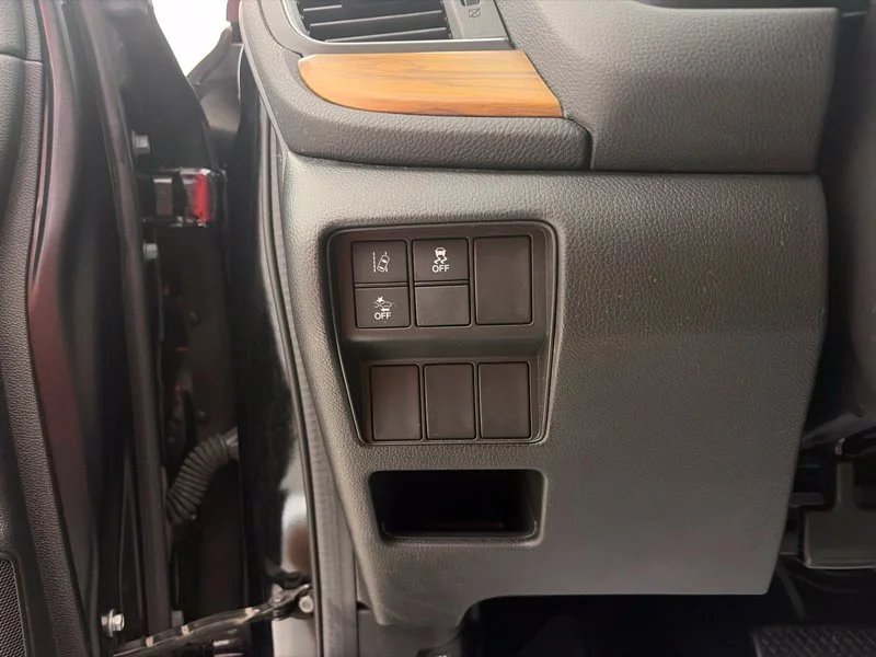 Used 2018  Honda EX image 23