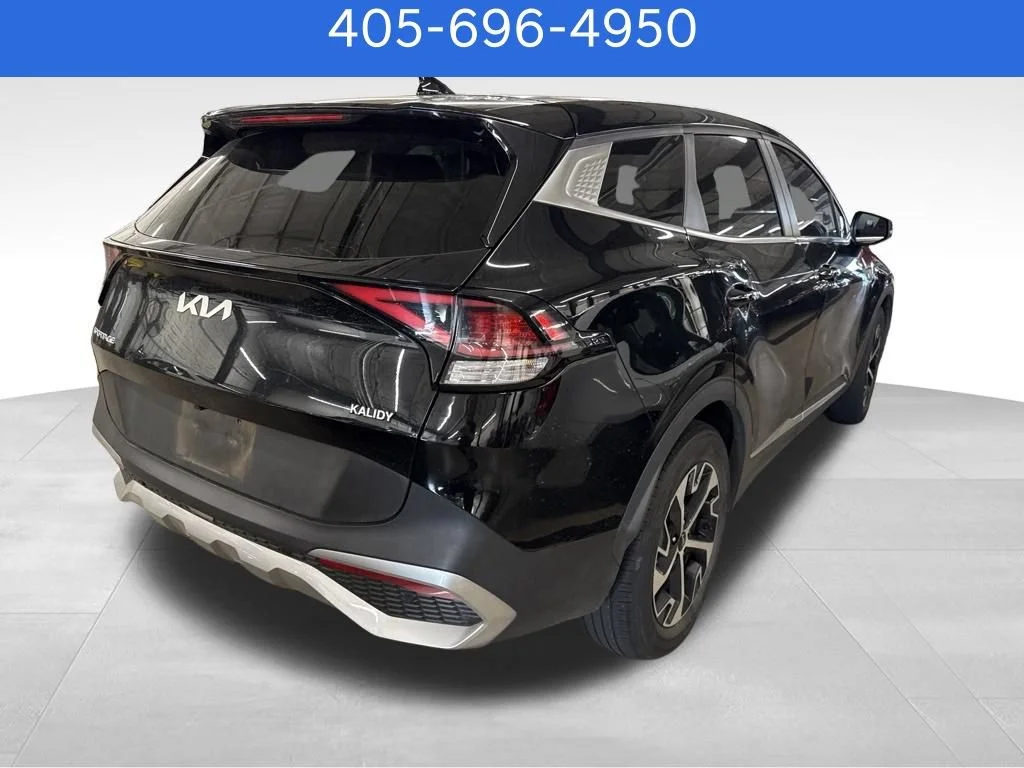 Pre-Owned 2023 Kia Sportage EX