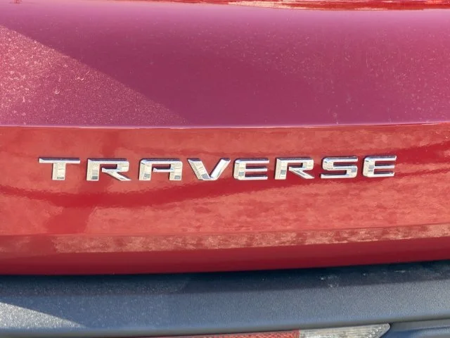 2027 Chevrolet Traverse LT - Photo 8