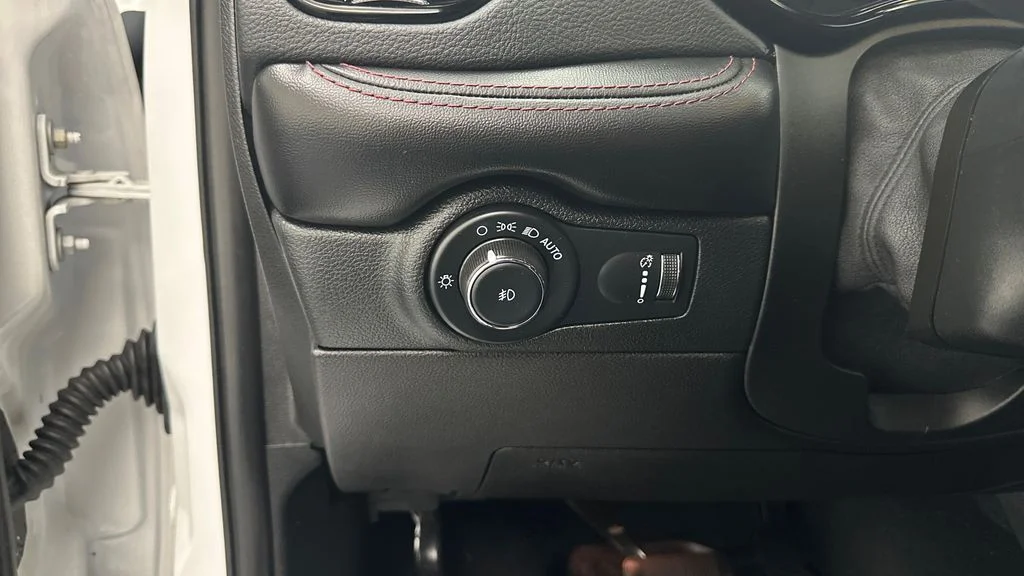 Used 2022 White Dodge R/T image 36