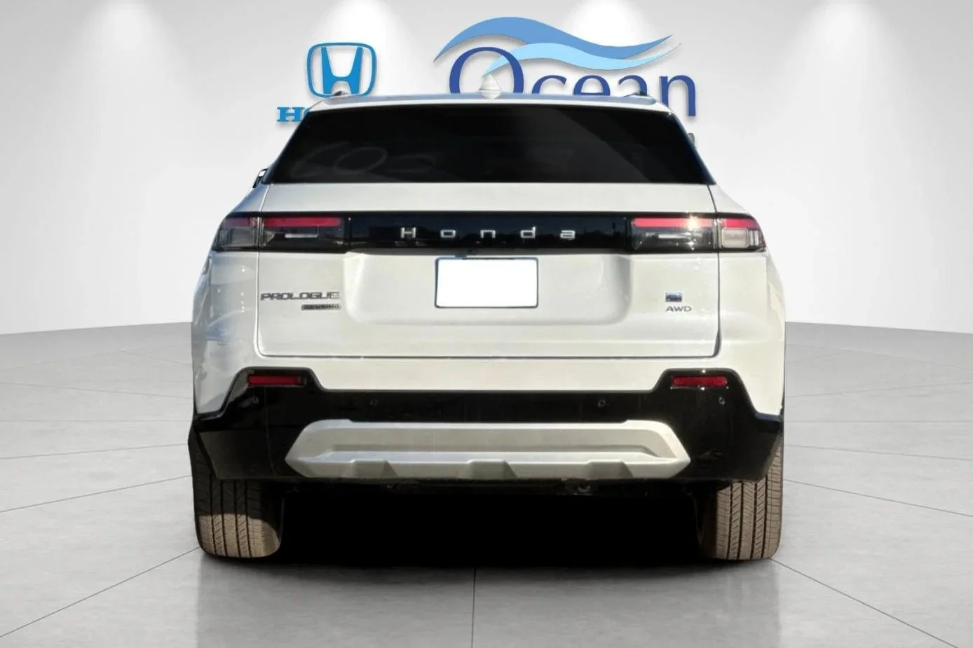 New 2026 Frostline White Pearl Honda Touring image 4