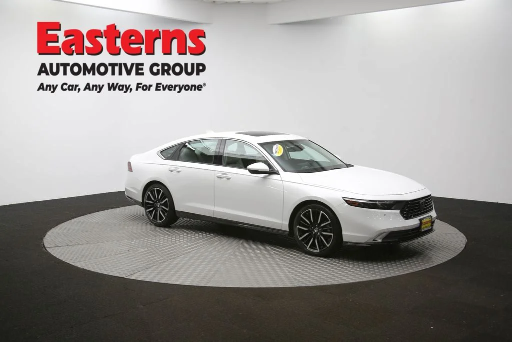 Used 2024 White Honda Touring image 46
