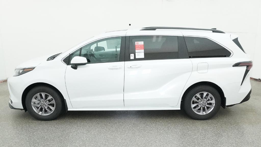 New 2026 Wind Chill Pearl Toyota XLE image 12