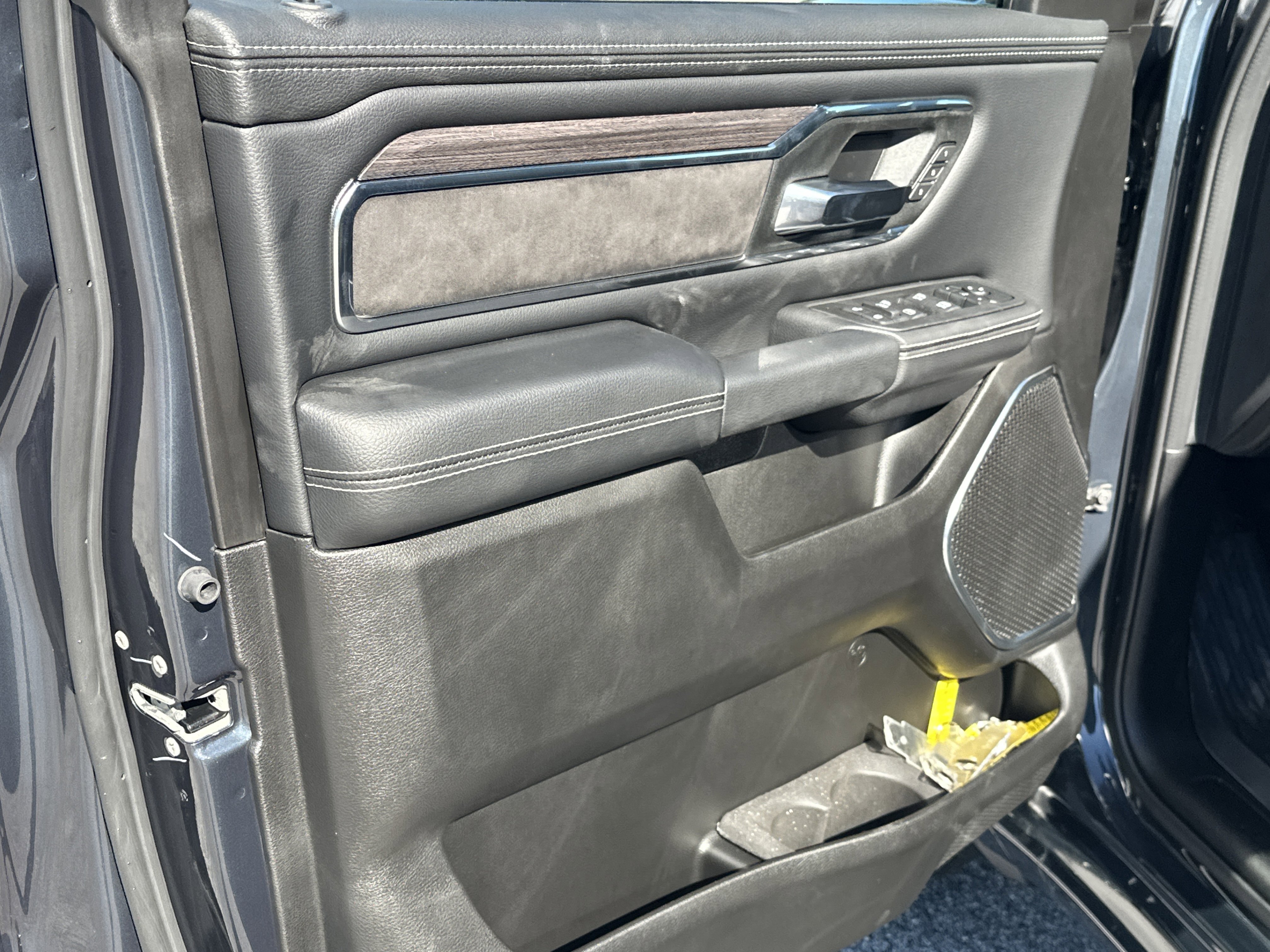2026 RAM 1500 Laramie - Photo 11