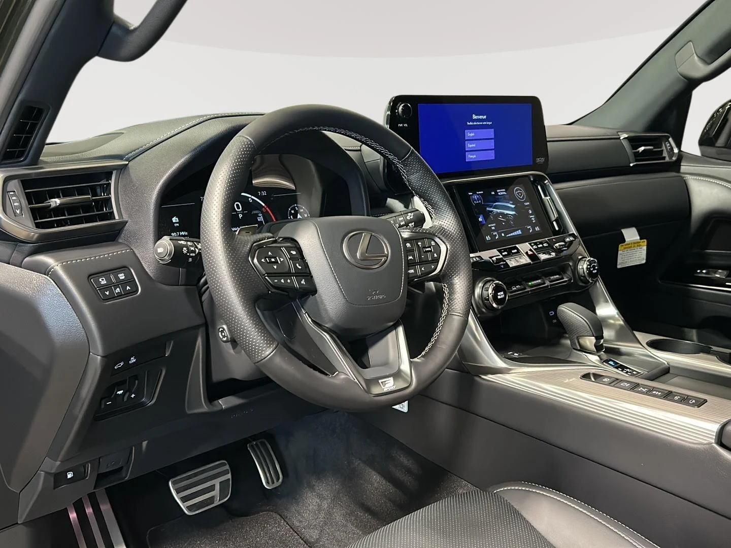 New 2026 Nori Green Pearl Lexus LX 700h F SPORT Handling image 8