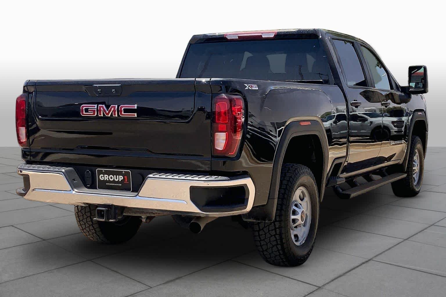 Used 2024 Onyx Black GMC Pro image 13
