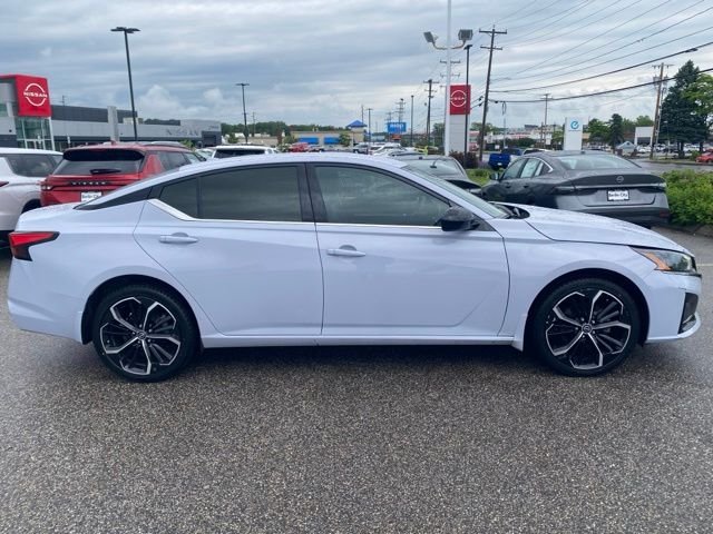 Used 2023 Pearl Nissan 2.5 SR image 28