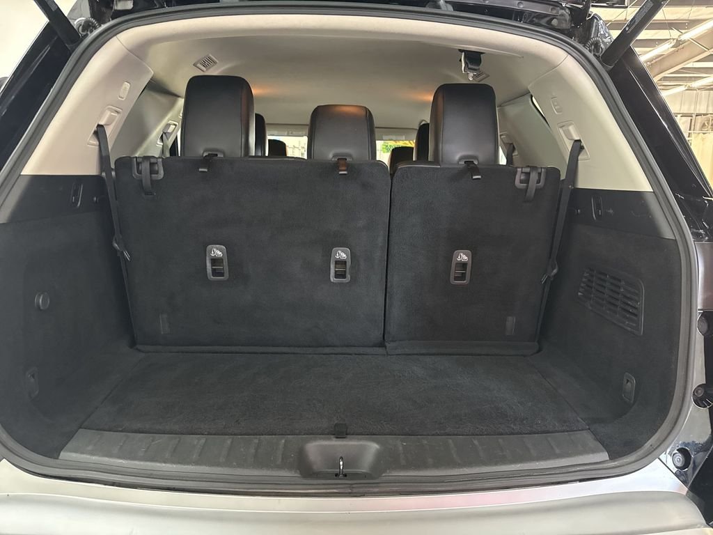 Certified Used 2024 Super Black Nissan SL image 36