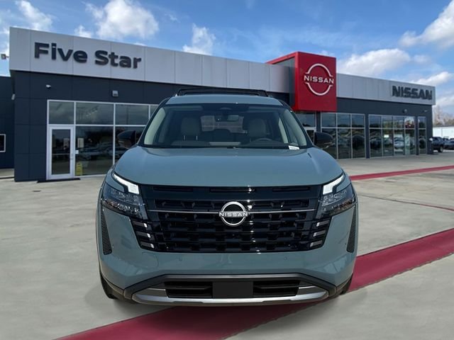 New 2026 Green Nissan SL image 2