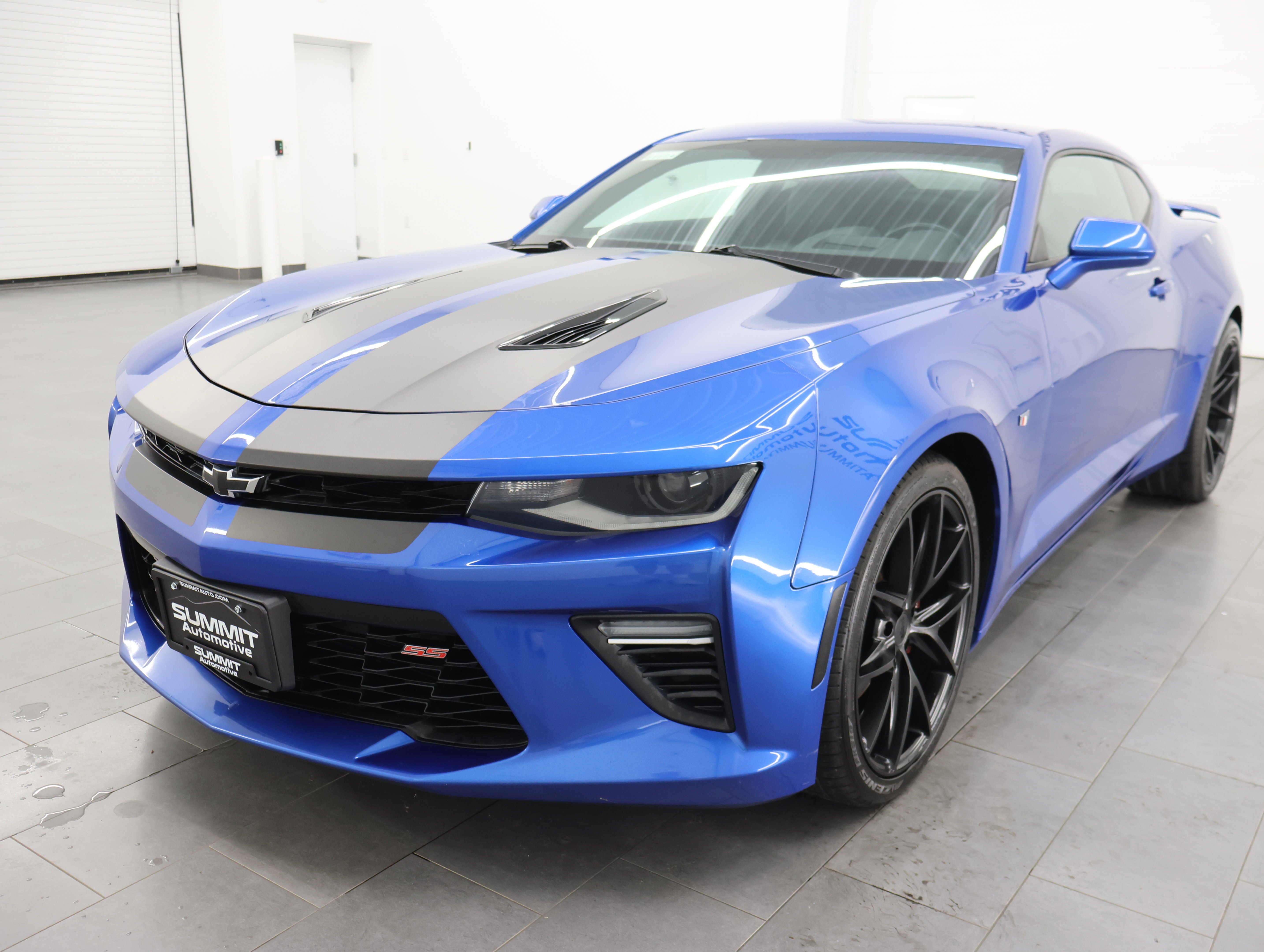 Used 2017 Hyper Blue Metallic Chevrolet 2SS Coupe: 2SS-AUTO-NAV-MOON-LIKE NEW TIRES-HEAT/COOL SEATS- image 7