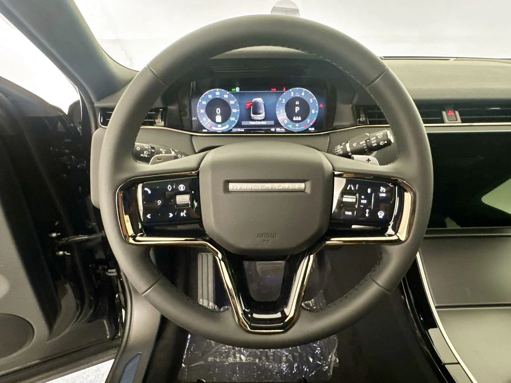 New 2026 Santorini Black Land Rover Core S image 11
