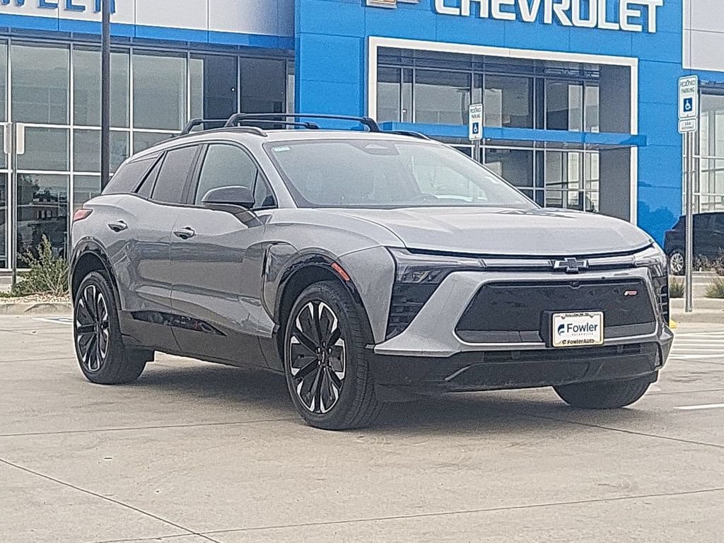 Used 2024 Chevrolet Blazer EV RS with VIN 3GNKDCRJ1RS176160 for sale in Broomfield, CO