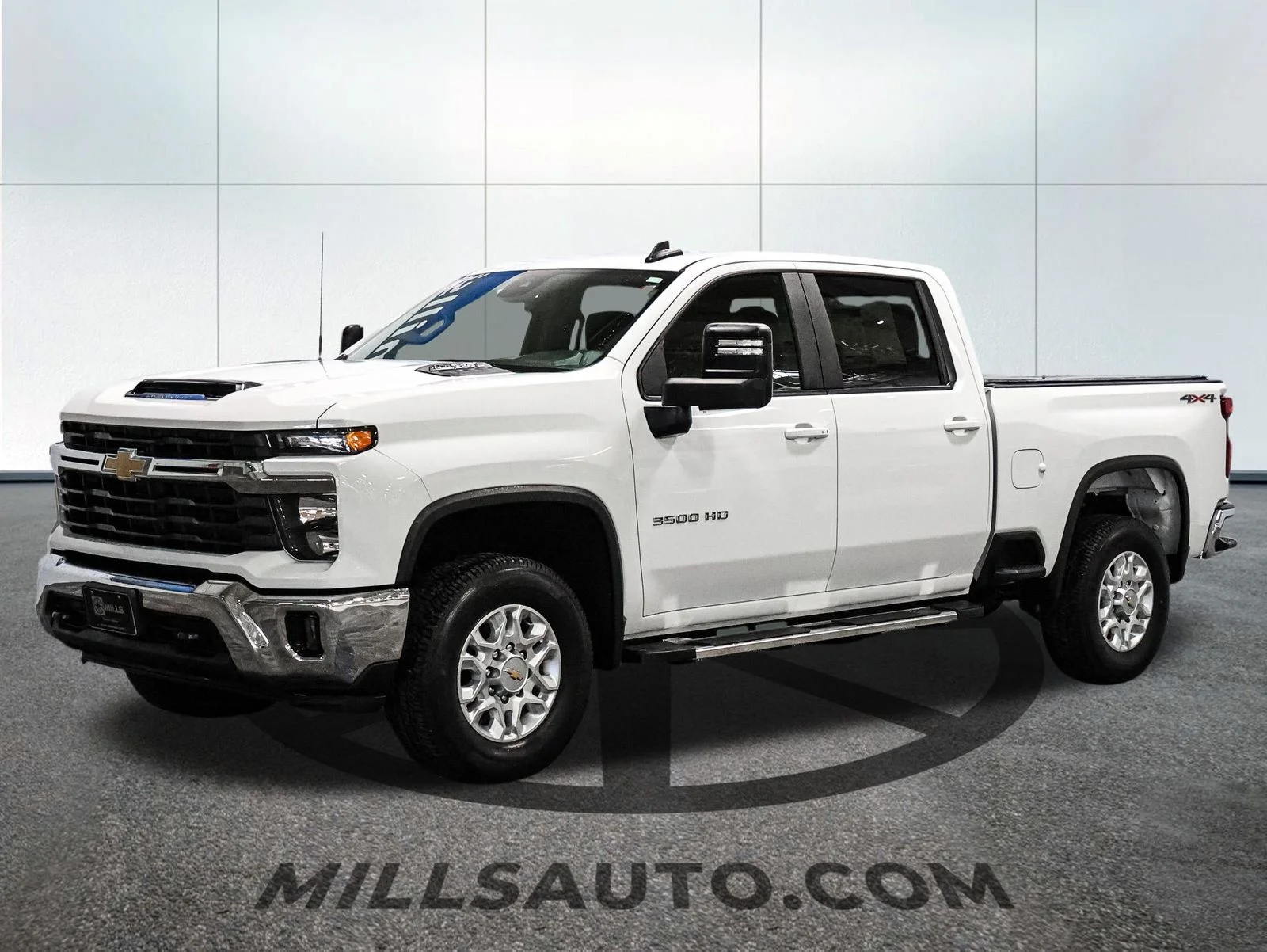 Used 2024 White Chevrolet LT image 2