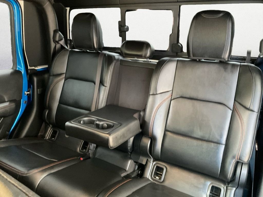 Used 2022 Blue Jeep Mojave image 9