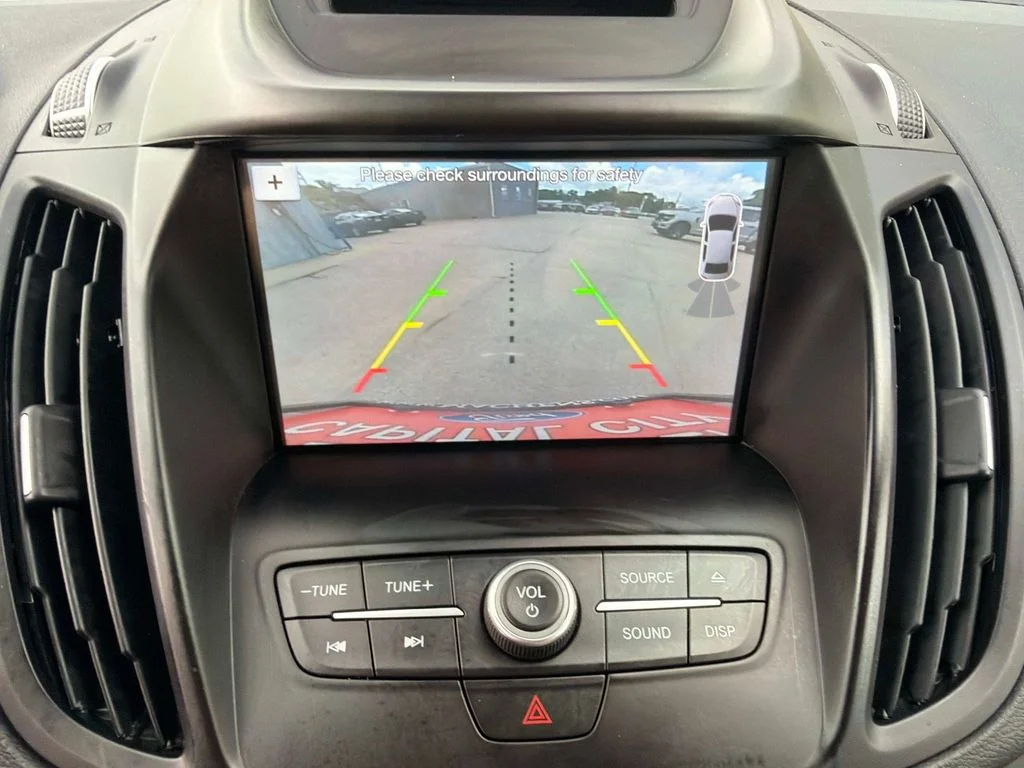 Used 2018 Red Ford SEL image 25