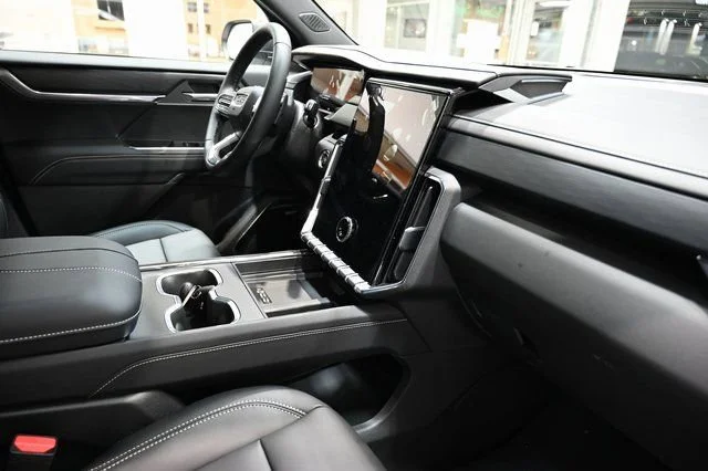 2026 GMC Acadia Elevation - Photo 18