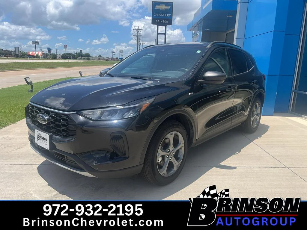 Used 2025 Agate Black Metallic Ford ST-Line image 1