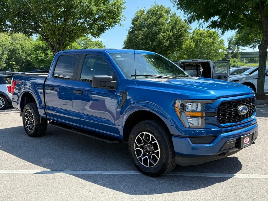 Used 2023 Blue Ford XL image 4