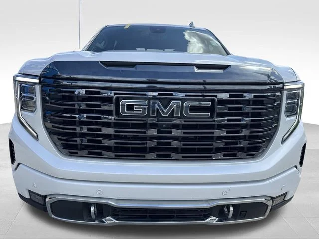 Used 2023 White GMC Denali Ultimate image 3