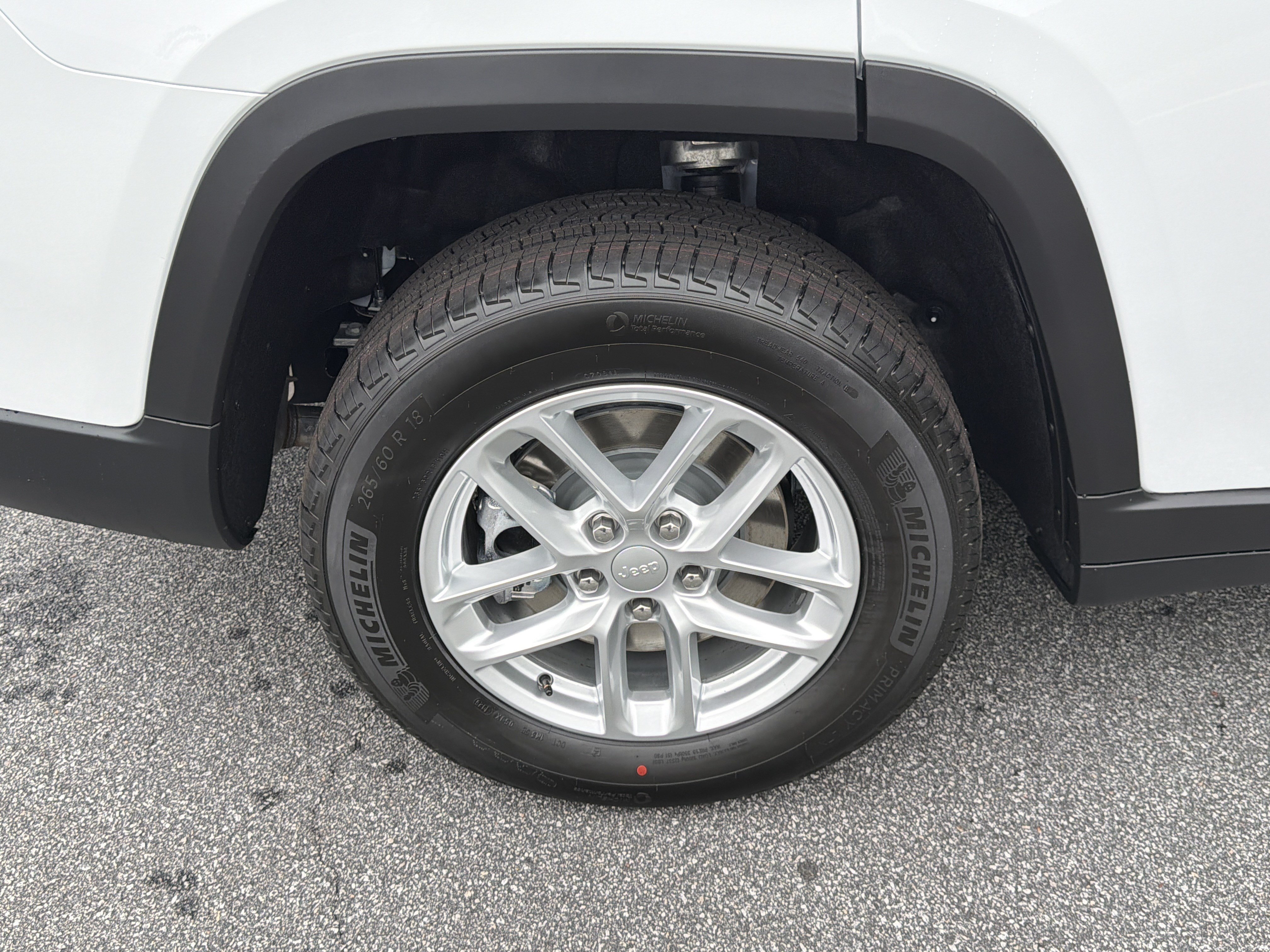 New 2026 Bright White Clearcoat Jeep Laredo image 21