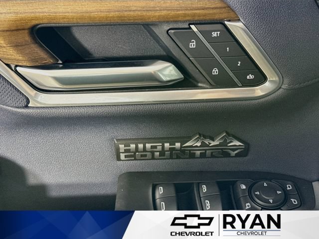 New 2026 Black Chevrolet High Country image 18