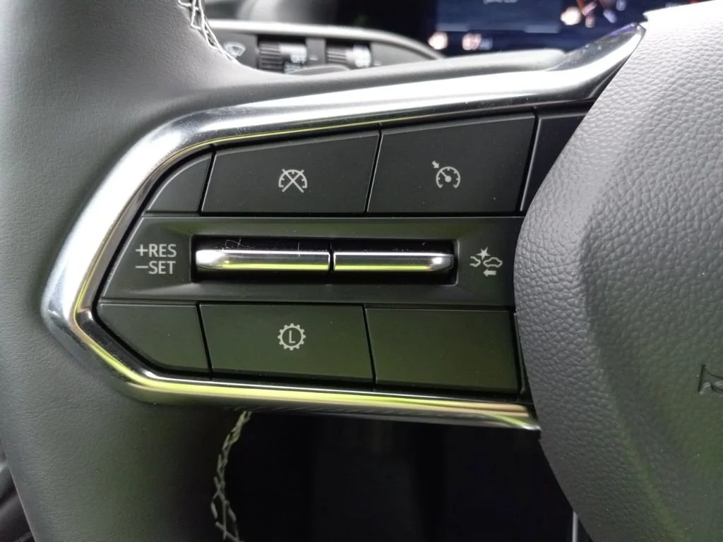 2025 Chevrolet Traverse LT - Photo 13
