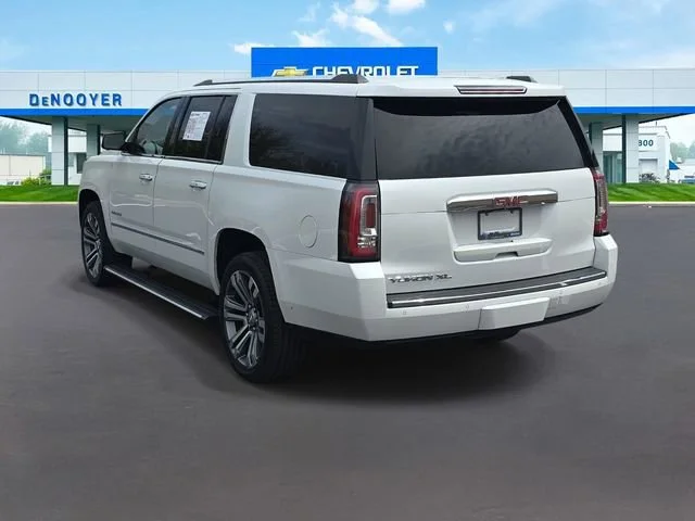 Used 2018 WHITE FROST TRICOAT GMC Denali image 9