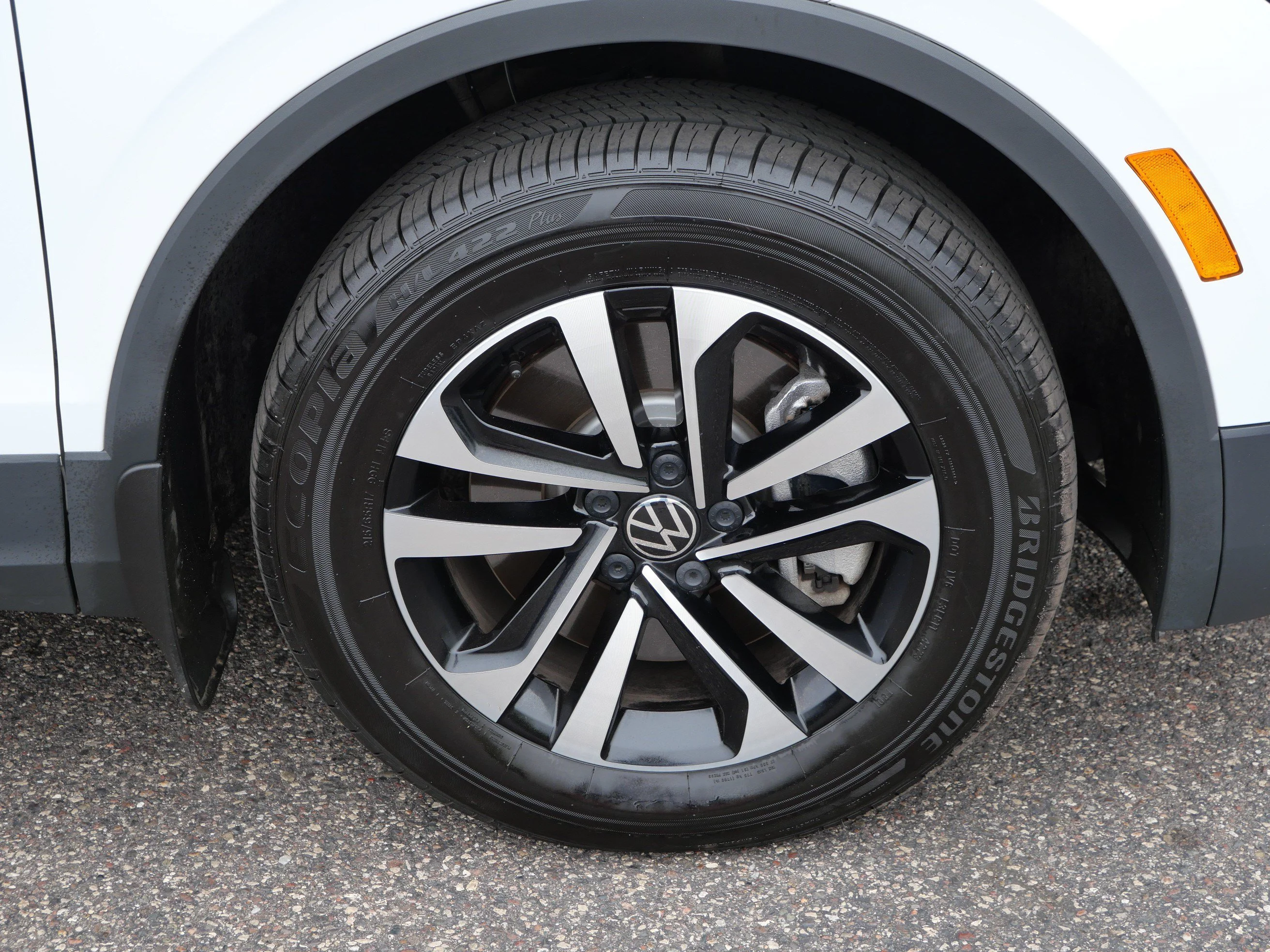 Certified Used 2024 Pure White Volkswagen S image 15