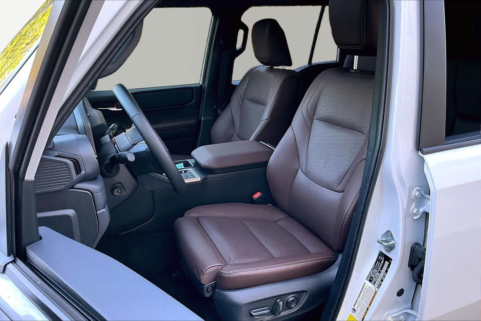 Used 2026 Wind Chill Pearl Toyota  image 8