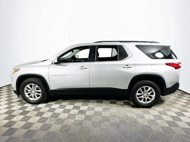 Pre-Owned 2020 Chevrolet Traverse LT