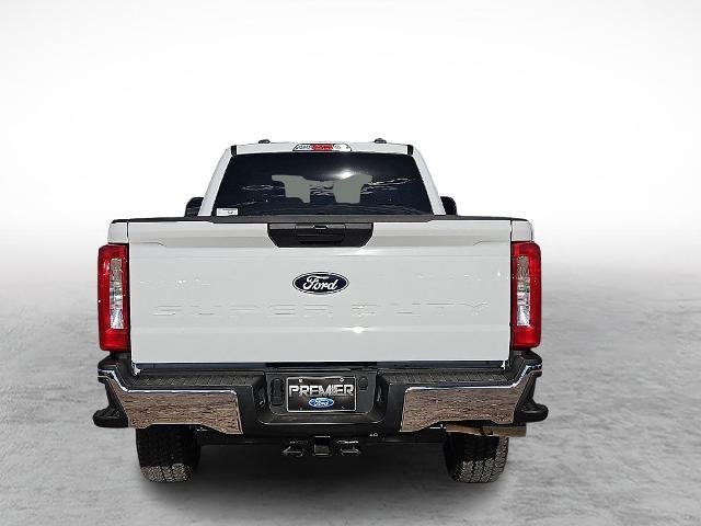 New 2027 Oxford White Ford F-350® XLT image 34