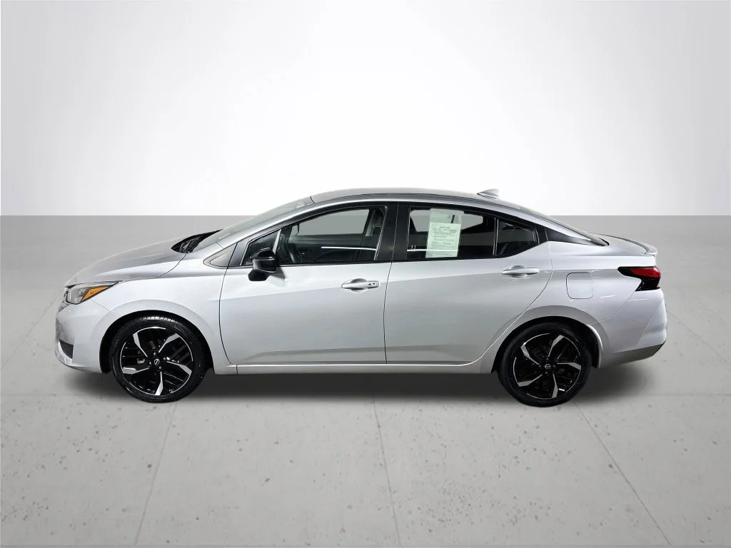 Used 2024 Silver Nissan 1.6 SR image 9