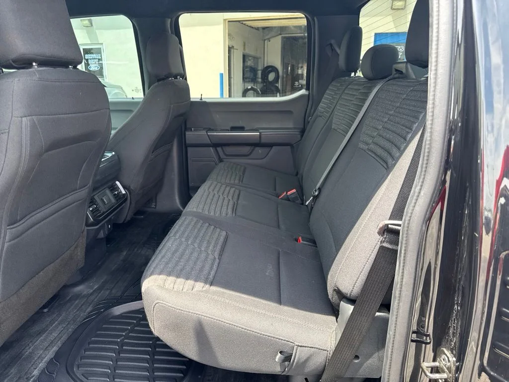 Used 2022 Black Metallic Ford XL image 28