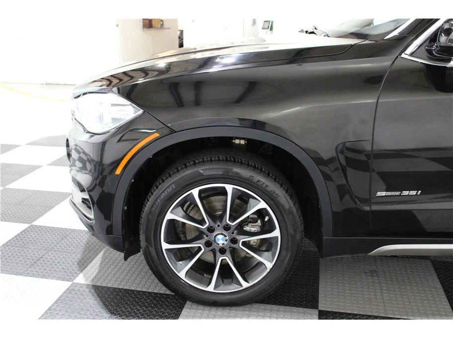 Used 2017 Black BMW sDrive35i image 9