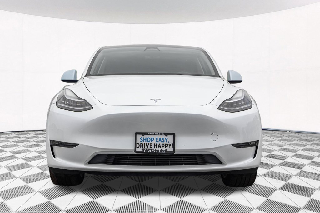 Used 2023  Tesla Long Range image 4